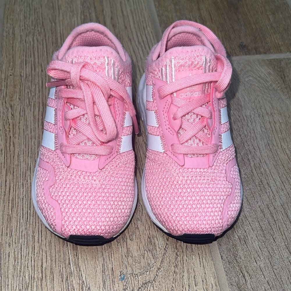 Adidas toddler size 6